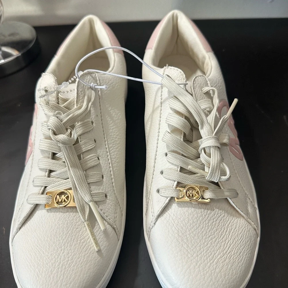🆕Michael Kors  Faux Leather Sneakers